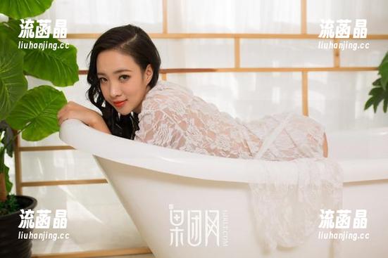 GIRLT果团网 - 陈秋雨的私房美图，画风突然变成了奶牛，是脑洞还是灵感？