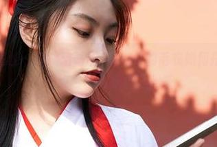 MiiTao蜜桃社 – 想知道咕噜Sweet的毛衣如何搭配？原图好不好看，大家自己判断