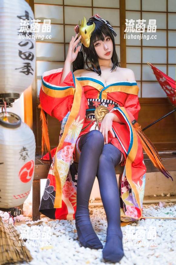 Momoko葵葵的足跡：图集更新，光脚走过的每一寸空间！