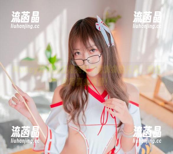 Money冷冷 Money冷冷的白裙宛如晨露刺痛的托克,绝佳的写真集资源!