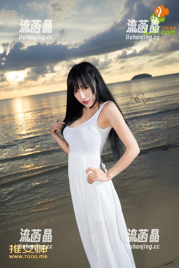 TGOD推女神-歆小兔chobits TGOD推女神 - 看,歆小兔chobits在夏日的写真中是怎么偷懒的!