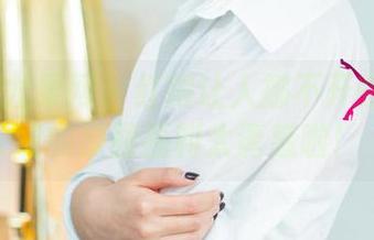 UGirls尤果网 – 红得让人挪不开眼！王语纯的原图福利太诱惑啦！