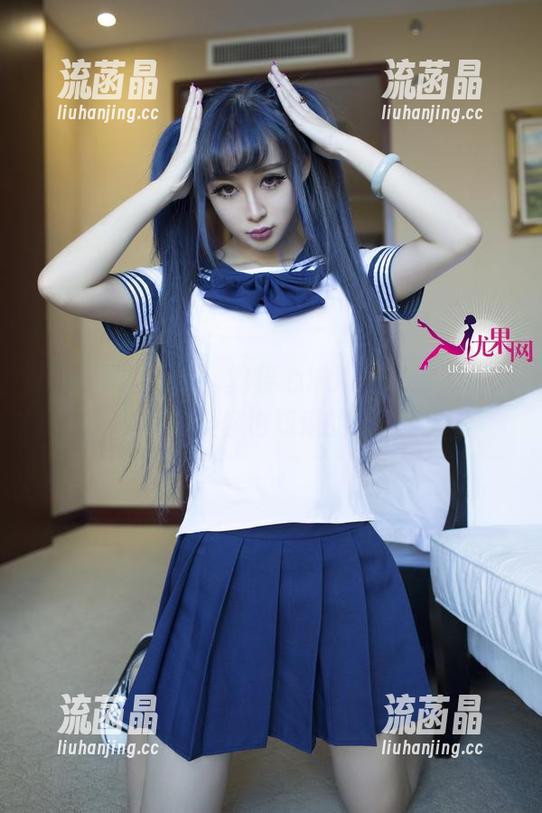 UGirls尤果网 - 霓梓心泳池美图秀，不说资源，你也知道的嘛。