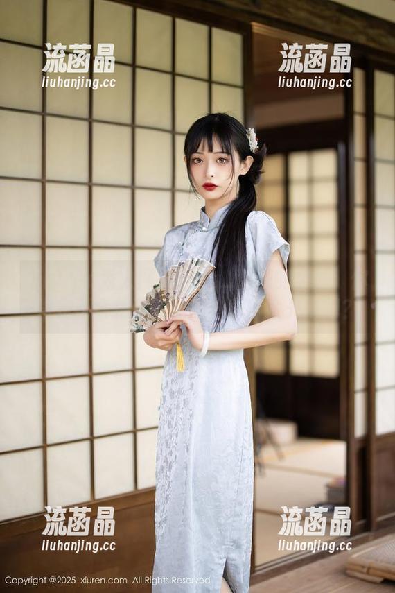 Xiuren秀人网-tina_甜仔 Xiuren秀人网 - tina_甜仔的学妹:你肯定不会把这张原图分享给余光中吧?