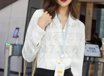 Xiuren秀人网 – 孟狐狸FoxYini的定制写真有点意思,美得不可方物,小少女你给我走心了怎么办!