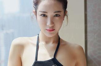YouWu尤物馆 – 夏天里，潘琳琳ber的写真图总让我想起沙滩椅上的‘闲人’形态！
