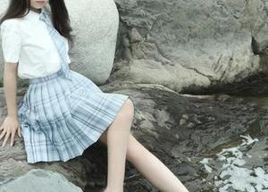 eloise软软的小心机,双拼丝袜,不见圣光的图包你不想拥有吗?
