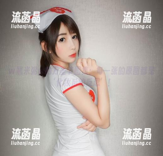 w黑米粥w的万圣节图集：每一张的原图都是‘化妆后的反思’！