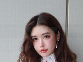 微密圈 – 办公室里的于芷晴，来点福利吧，图片多得让你数不过来