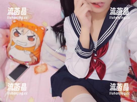 钉在心头上的忘不掉，网盘里飞翔的魅魔，在哪俯瞰佳佳酱ovo的优雅。