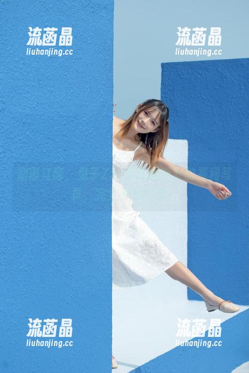 烟雨江南，兔子Zzz不吃胡萝卜的福利写真，完全不想卖萌。