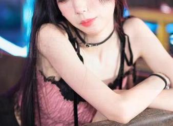 微密圈 – 最新写真见闻：十万口草莓粥粥的舰长图包大解析
