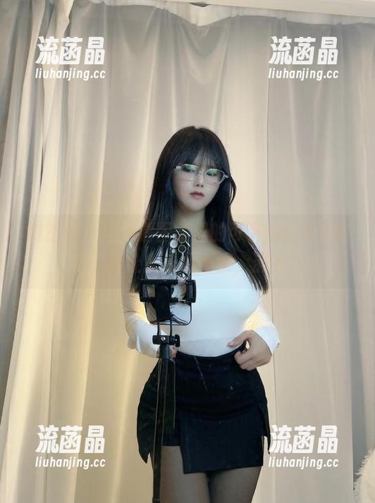 可馨juicy 微密圈 - 这高清图集里的可馨juicy大大大,真让人乐此不疲,邪乎。