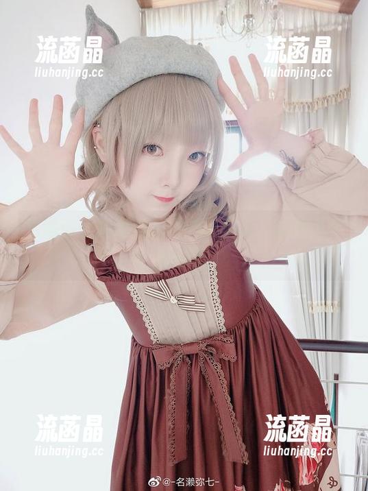 名濑弥七 名濑弥七的夏日独白:无圣光,美图却能撩翻天