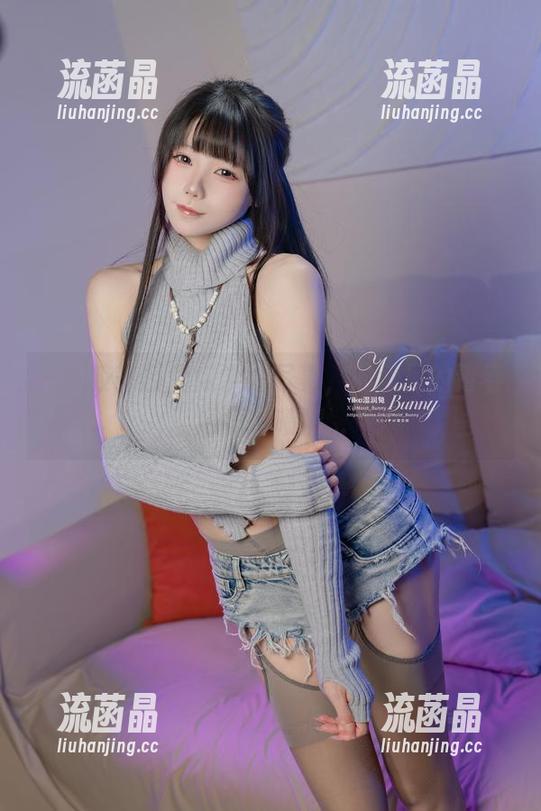 一张咬一口兔娘学妹写真，网盘里的青春记忆，啧啧...