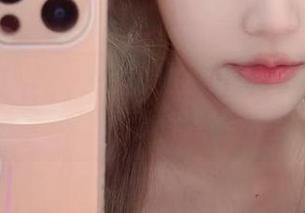 这才能算是金发芭比的真正版，啾小妍，这种更新频率我有点跟不上啊！