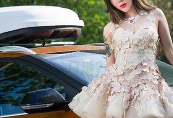 头条女神 – 信悦儿的私拍：谁说女仆只能扫地？