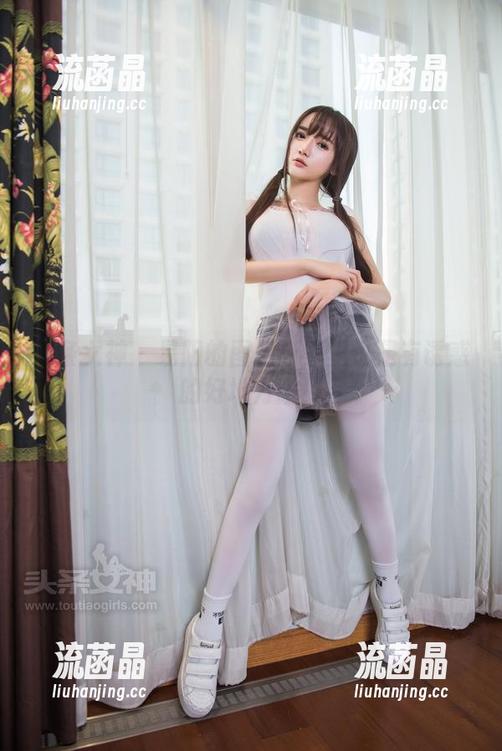 头条女神 - 易阳的图包：家里也是有诱惑的好地方哦！