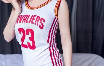 头条女神 – 闲聊时间：马丽华的美脚和免费资源，这个搭配有点特别？