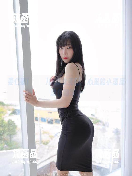 姜仁卿(강인경)的修女美图，心里的小恶魔总在翻滚。