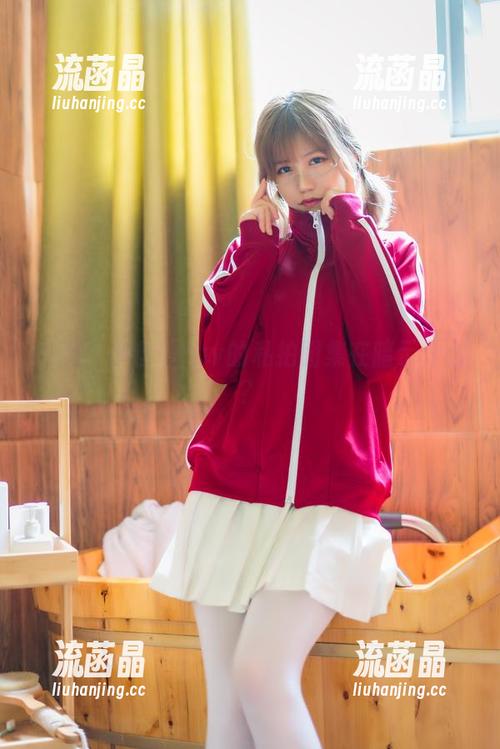 小仓千代w 少女?小仓千代w的私拍图集在暗示什么?
