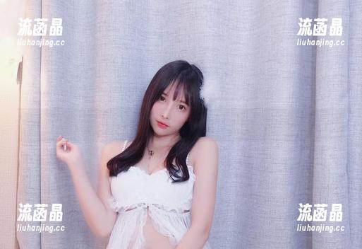 小小奶瓶儿的校服作品：谁说我们都不再青春？你们先别急…