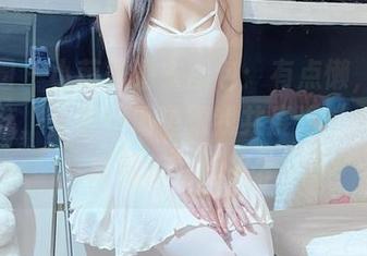 微密圈 – 小萌子睡衣图包：有点懒，但我不嫌弃，是谁不渴望跟我共度这“人类神奇周末”的呢？