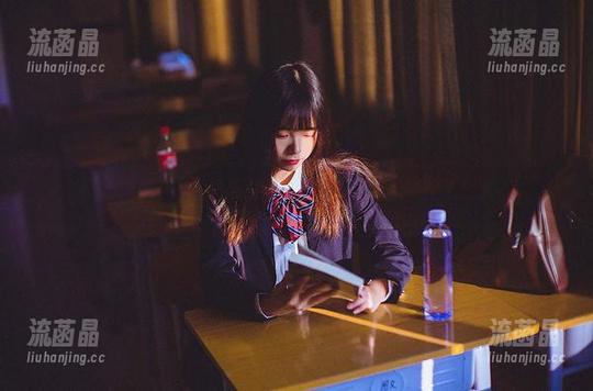 小野妹子w的短裤时光，原图间的轻松掩盖了心思