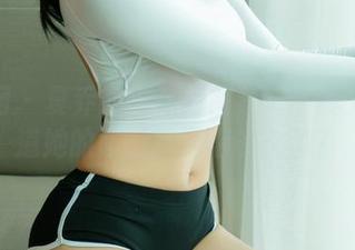 尤果网 – 夏乔的比基尼图集——我只想知道她的防晒霜用得多久了？