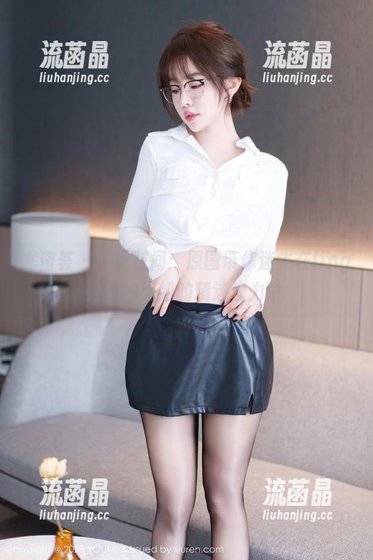 尤蜜荟-lingyu69 尤蜜荟 - 专属时间:原图带你迷失在lingyu69姐姐的精选魔力中