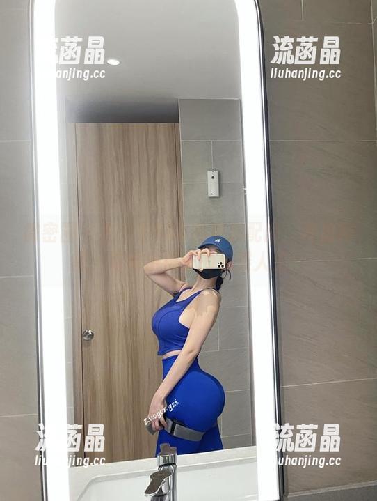 左公子666 微密圈 - 左公子666的更新配图:库里网袜,勾勒出袜子的另类人生!