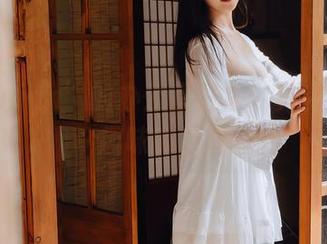 年年Nnian’的办公室日常：真实而不失趣味的原图