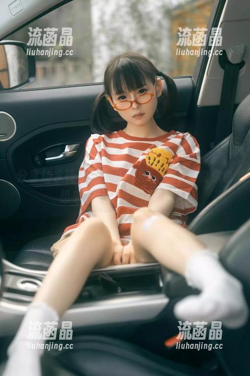 幼水铃衣 分享幼水铃衣的女仆套图,敢不敢说你也想来一场女仆主题派对?