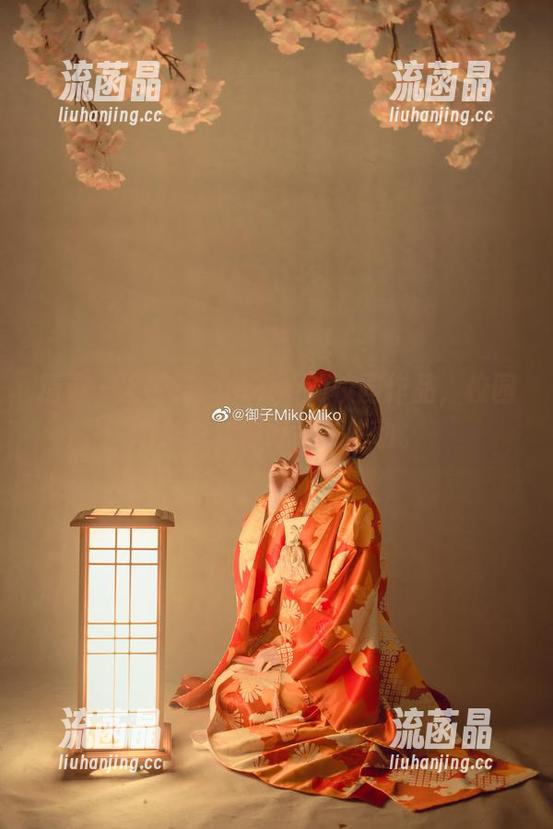御子Yumiko 精选一组御子Yumiko的校园作品,校园本身也变得好奇又生动。