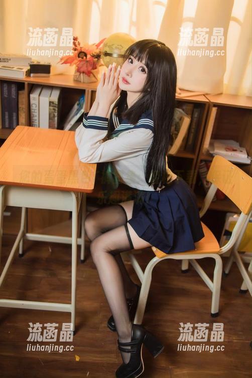 您的蛋蛋 您的蛋蛋黑色T裤图集:轻松下载,保证乐趣满满!