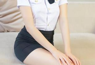 推女神 – 高清图集里的Lee小棠，穿旗袍，那撩人姿态真让人受不了。
