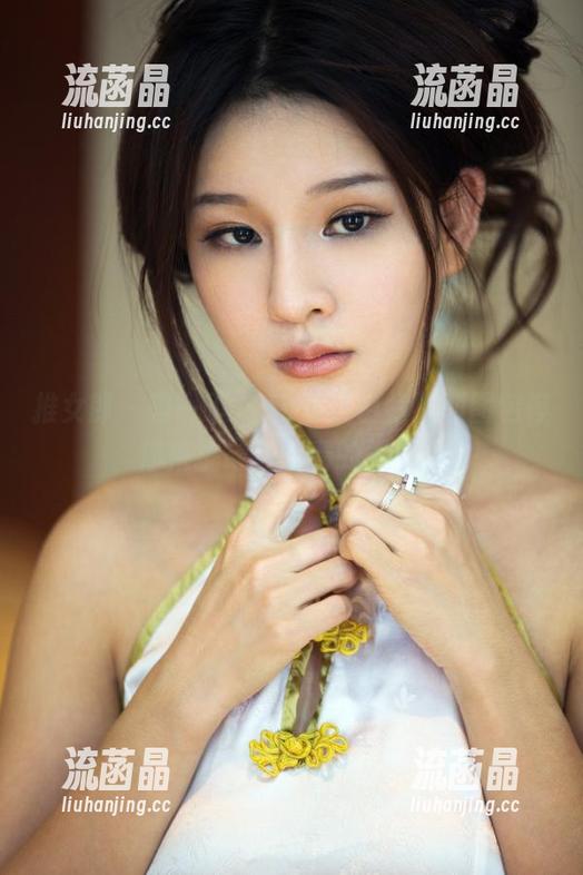 推女郎 - 等一下，Yu佳妮白裙福利图包等你来挑战，能看的很多！