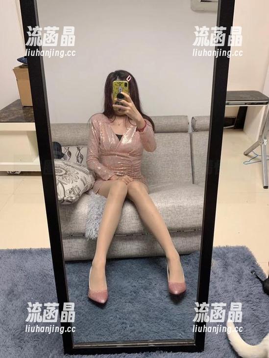 微密圈 - 提袜少女的全集：古灵精怪的妹妹写照