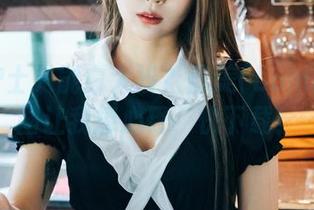 谁说护士只能白大褂？普美(bomi)的美图让我捧心口，快下载！