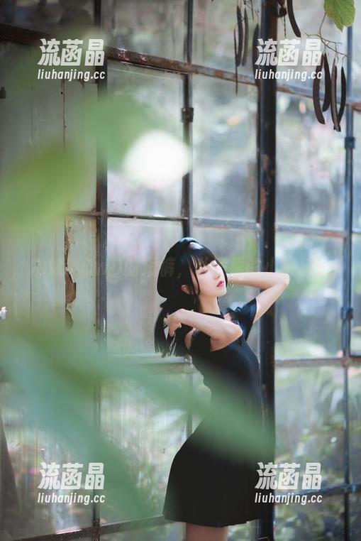 木绵绵OwO 木绵绵OwO的短裤,私房里的小突破!