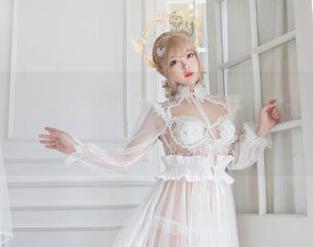 喂,杏子夫人,这天台到底是怎么拍出这么多美图的嘛?