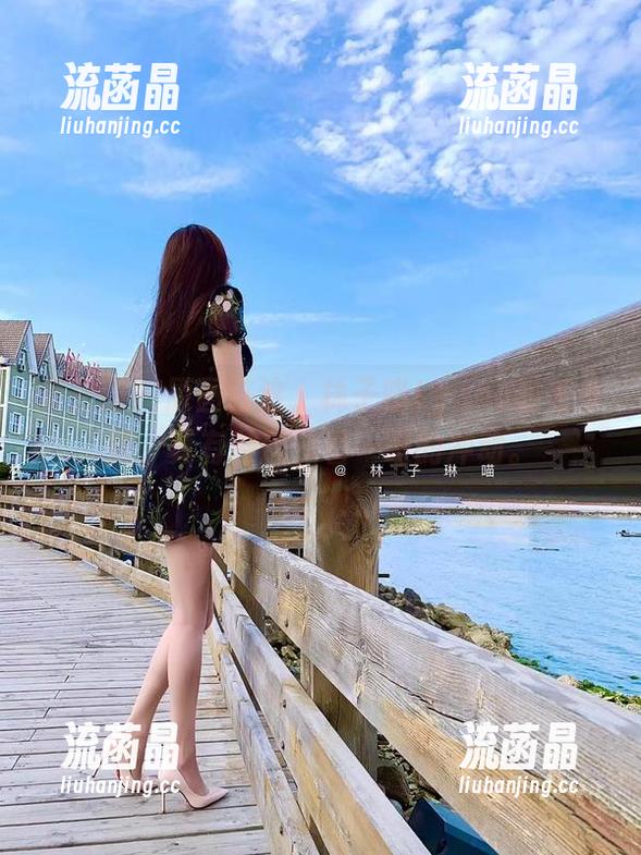 微密圈 - 原图在这，林子喵Lynne的毛衣照，真有种想多看一眼的冲动。