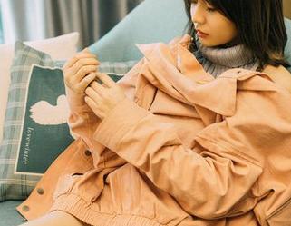 果团网高清里的美人，人起床时的模样太可爱，根本停不下来