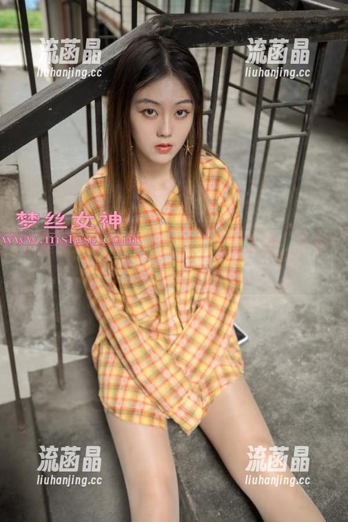 梦丝女神 - 喜儿与姐姐的网盘之旅，真希望能看到更多的暗示。