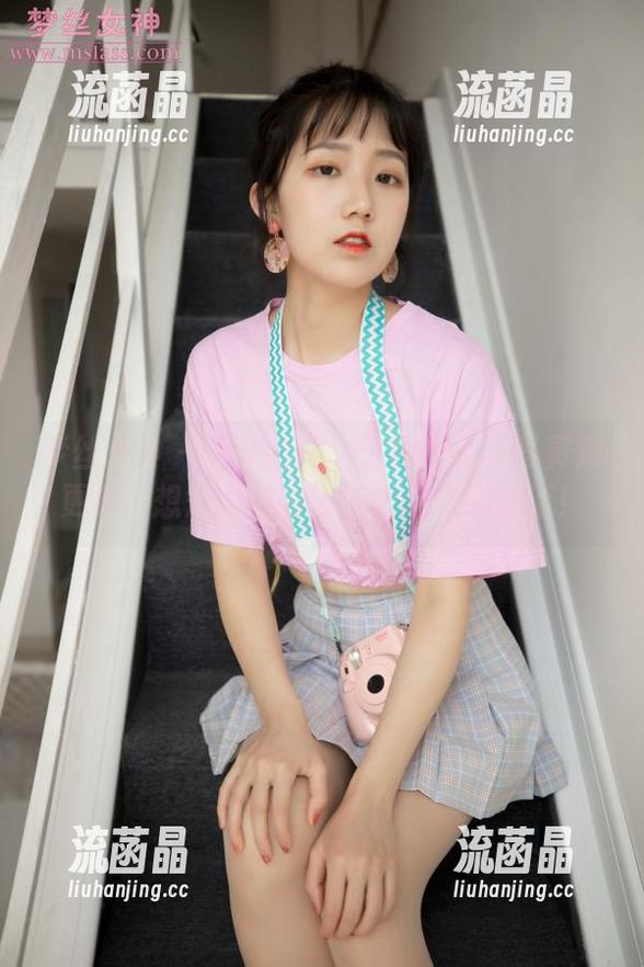 梦丝女神 - 新鲜出炉！宁夏的美脚写真集更新，想知道她的脚怎么这么会讲话！