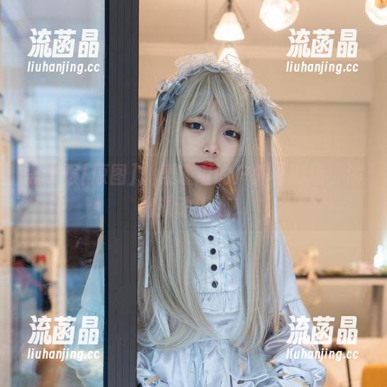 黑长服[原图]：梨瑾瑾的户外小剧场，演出搅动人心！