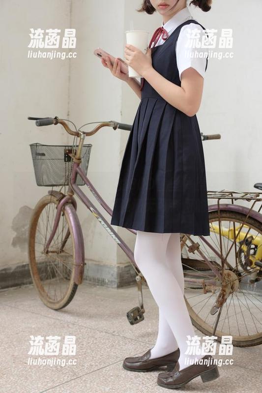 森萝财团 - Aika的80D白丝体操服，图集中藏着几点小倔强和无可奈何的轻松。