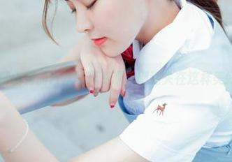 波萝社 – 柳侑绮的白丝写真资源，别迷失在这样美好的细节里