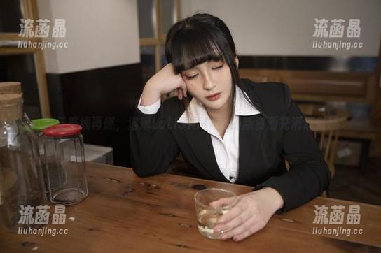 洛璃LoLiSAMA 碧蓝航线再燃,洛璃LoLiSAMA的最新资源充满怨仇感