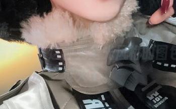 看完流一_喵喵喵喵喵喵的网袜，连我都变得有点懵，这种无圣光风格的图包有点过火了。